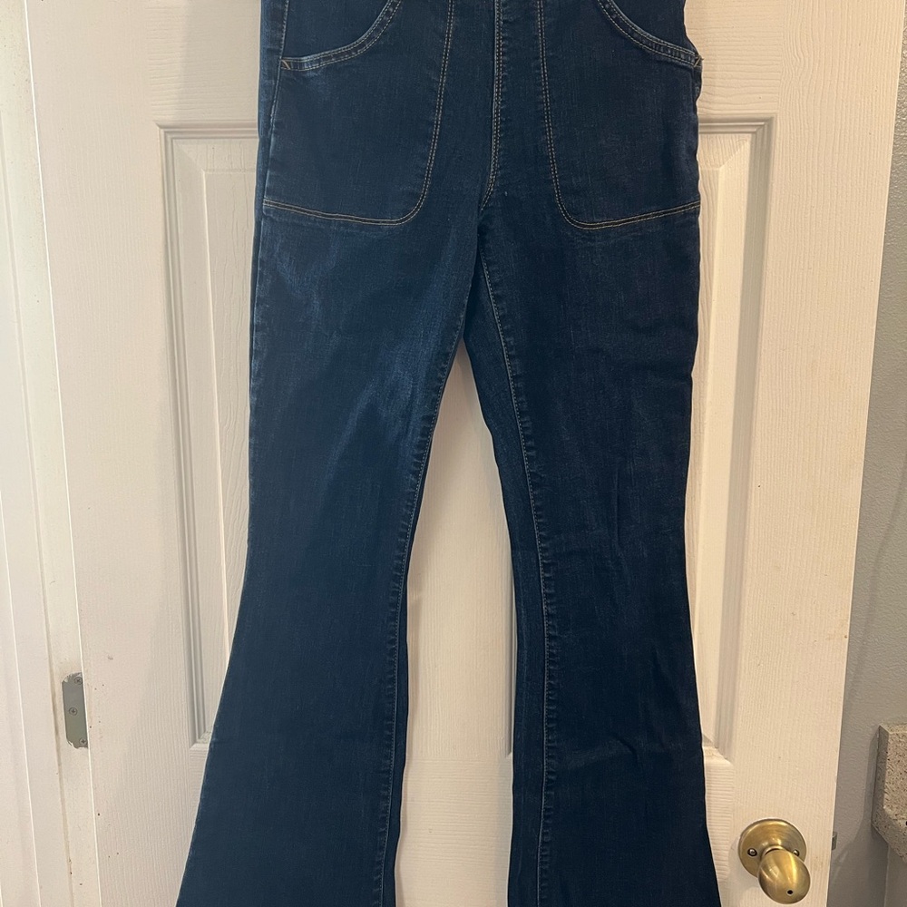 GAP Women's Flare Jeans - Dark Blue